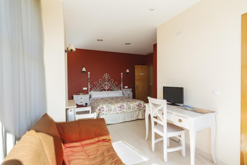 Hotel Rural La Consulta De Isar Екстер'єр фото